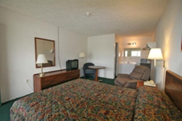 Hotel Lake Anna Glenora Room photo