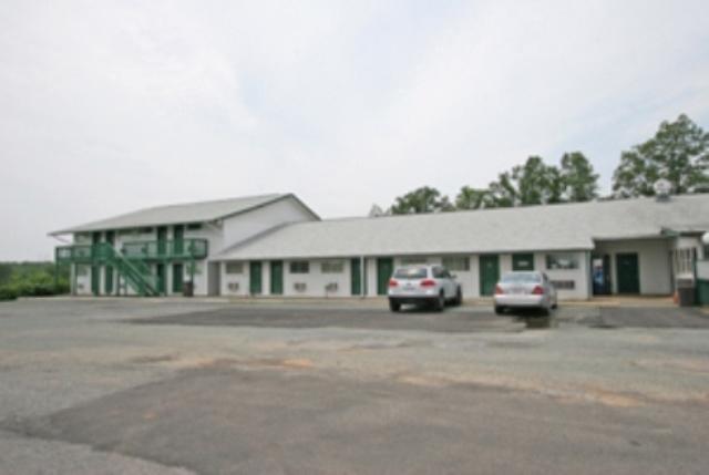 Hotel Lake Anna Glenora Exterior photo
